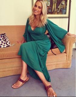 Doukissa Nomikou feet photo thumbnail