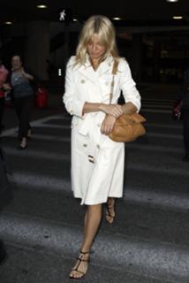 Sienna Miller feet photo thumbnail