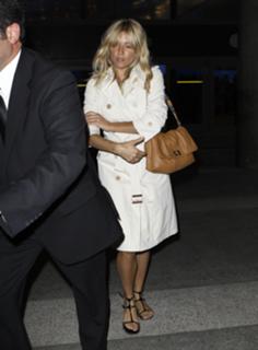 Sienna Miller feet photo thumbnail