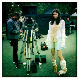 Alexandra Daddario feet photo thumbnail