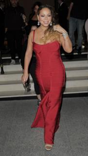 Mariah Carey feet photo thumbnail