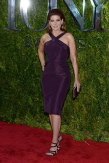 Debra Messing feet photo thumbnail