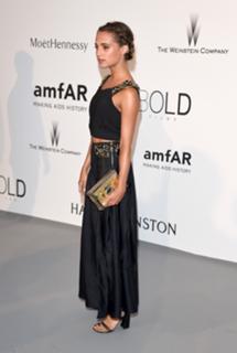 Alicia Vikander feet photo thumbnail