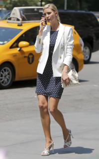 Ivanka Trump feet photo thumbnail