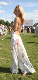 Kimberley Garner feet photo thumbnail