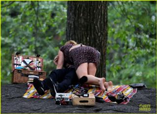Amy Schumer feet photo thumbnail