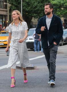 Diane Kruger feet photo thumbnail
