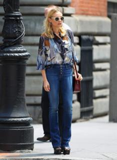 Diane Kruger feet photo thumbnail