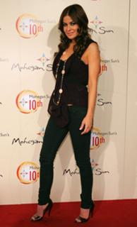 Carmen Electra feet photo thumbnail