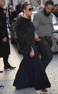 Mariah Carey feet photo thumbnail