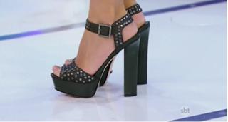 Lívia Andrade feet photo thumbnail