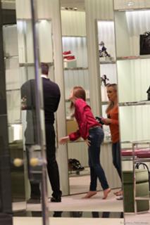 Marina Ruy Barbosa feet photo thumbnail
