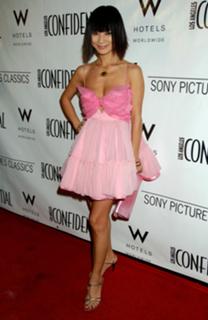 Bai Ling feet photo thumbnail