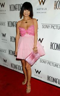 Bai Ling feet photo thumbnail