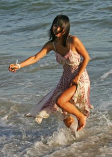 Bai Ling feet photo thumbnail