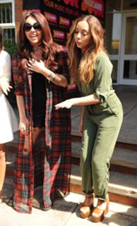 Jade Thirlwall feet photo thumbnail
