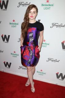 Kaitlyn Dever feet photo 4