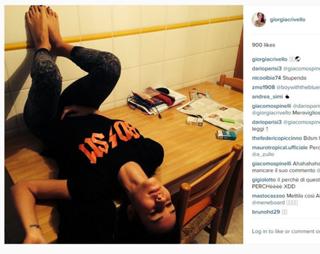 Giorgia Crivello feet photo thumbnail
