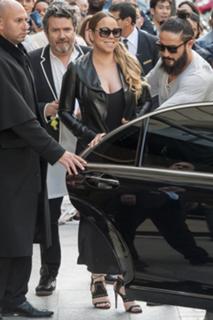 Mariah Carey feet photo thumbnail