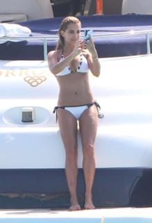 Sylvie Meis feet photo thumbnail