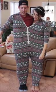 Colleen Ballinger feet photo thumbnail