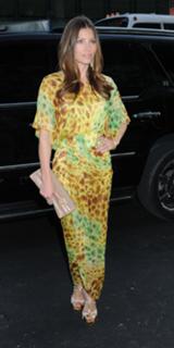 Jessica Biel feet photo thumbnail