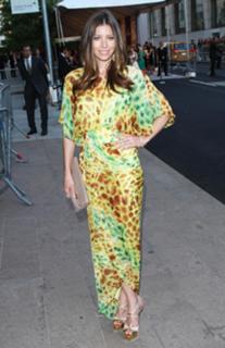 Jessica Biel feet photo thumbnail