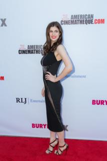 Alexandra Daddario feet photo thumbnail