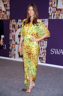 Jessica Biel feet photo thumbnail
