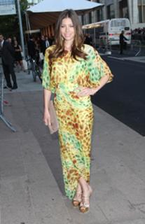 Jessica Biel feet photo thumbnail