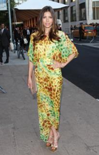 Jessica Biel feet photo thumbnail