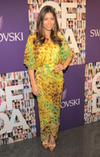 Jessica Biel feet photo thumbnail