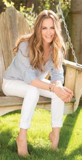 Alicia Silverstone feet photo thumbnail