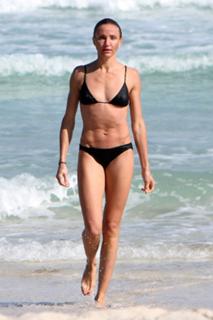Cameron Diaz feet photo thumbnail