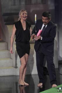 Cameron Diaz feet photo thumbnail