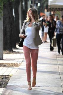 Cameron Diaz feet photo thumbnail