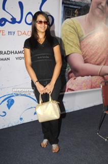 Trisha Krishnan feet photo thumbnail