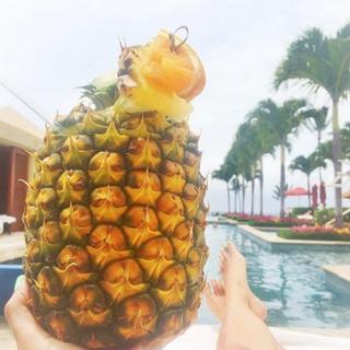 Colleen Ballinger feet photo thumbnail