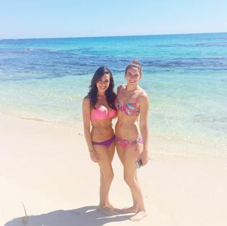 Colleen Ballinger feet photo thumbnail