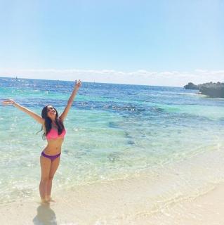 Colleen Ballinger feet photo thumbnail