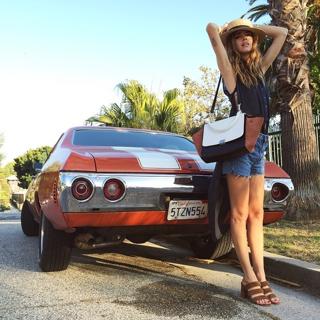 Chiara Ferragni feet photo thumbnail