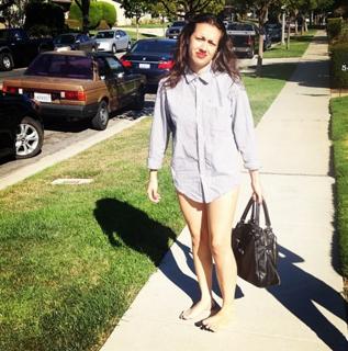 Colleen Ballinger feet photo thumbnail