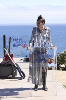 Zendaya feet photo thumbnail