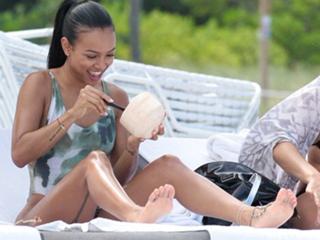 Karrueche Tran feet photo thumbnail