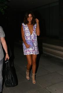 Lucy Mecklenburgh feet photo thumbnail
