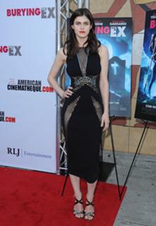 Alexandra Daddario feet photo thumbnail