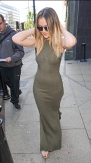 Perrie Edwards feet photo thumbnail