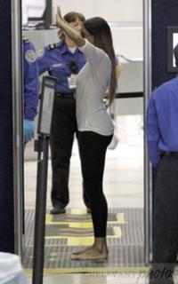 Ciara feet photo thumbnail
