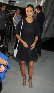 Jamie Chung feet photo thumbnail