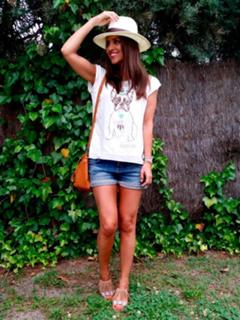 Paula Echevarría feet photo thumbnail